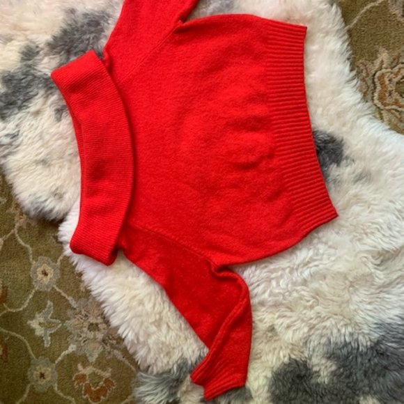 Sweater - Picture 5 of 5